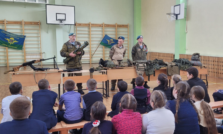 Встреча с десантниками Усольского района.