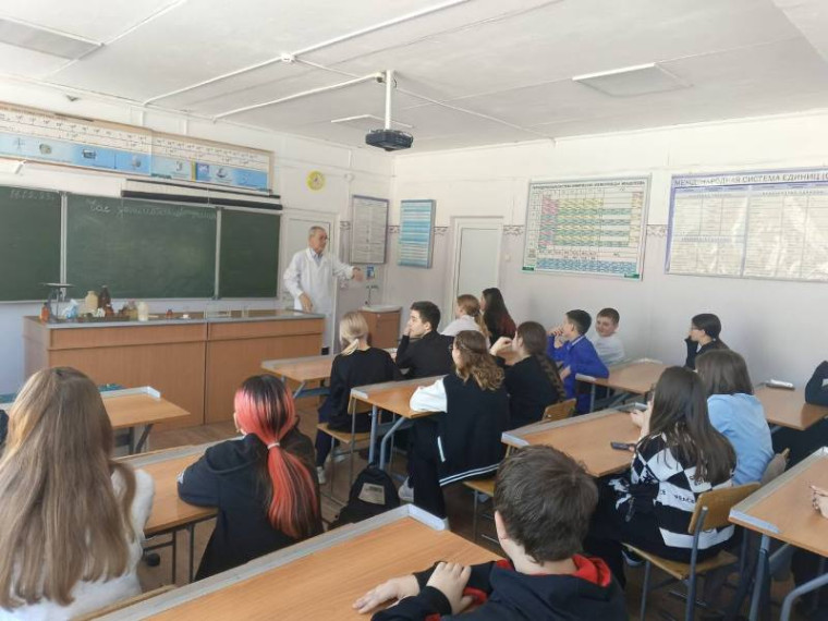 Предметная декада естественно-научного цикла продолжается.